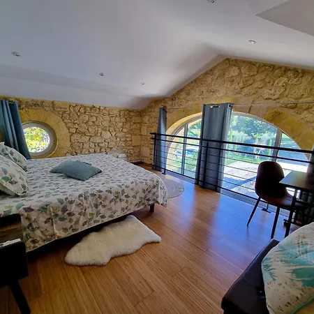 Guest house Chateau Erigoye Beychac-et-Caillau