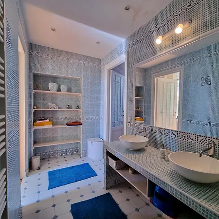 Guest house Chateau Erigoye *
