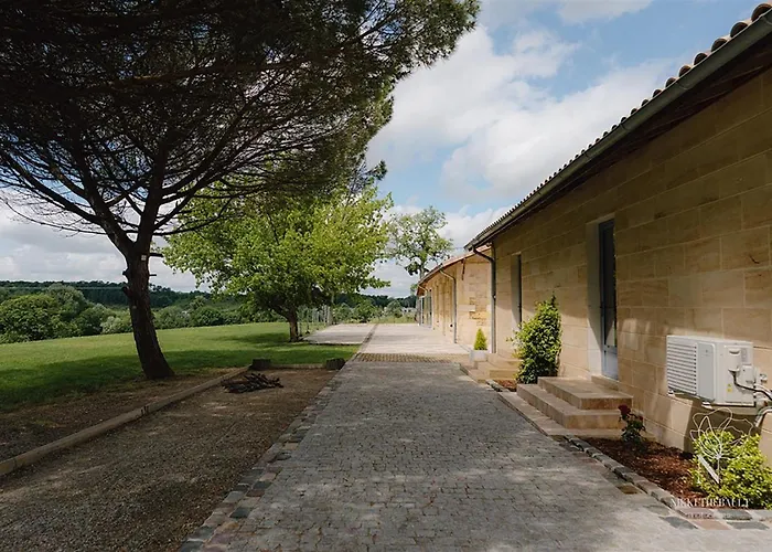 بيت ضيافة Chateau Erigoye Beychac-et-Caillau