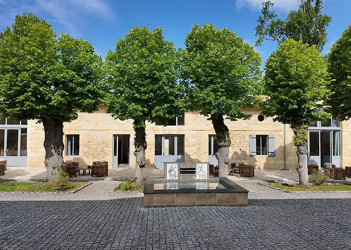 Chateau Erigoye 4* Beychac-et-Caillau